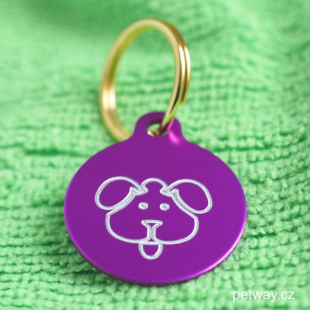 Fialová psí známka s rytím identifikačních údajů na přání