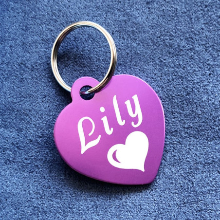 Fialové psí známky s gravírováním ve tvaru srdce