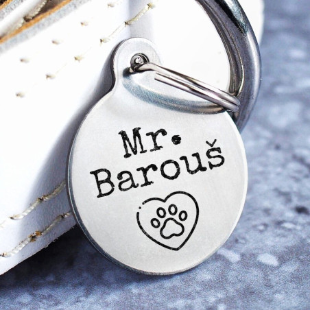 Kulatá nerezová psí známka podle vlastního návrhu, který si vytvoříte na eshopu, se hodí pro velké psy.